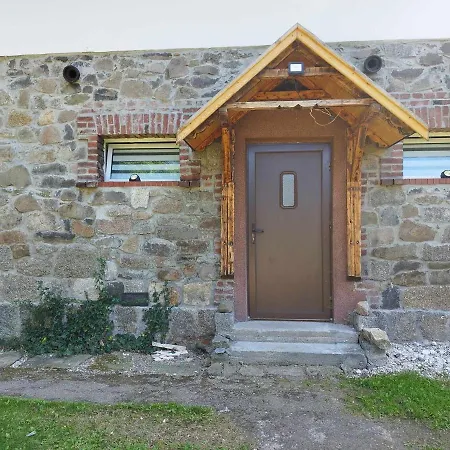 - Stara Stajnia - Na Krancu Swiata