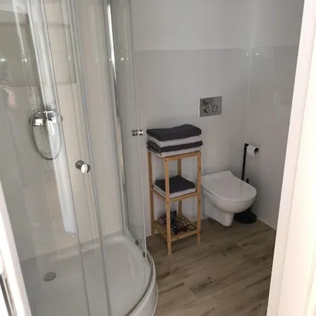 - Stara Stajnia - Na Krancu Swiata