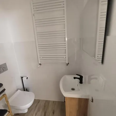 - Stara Stajnia - Na Krancu Swiata