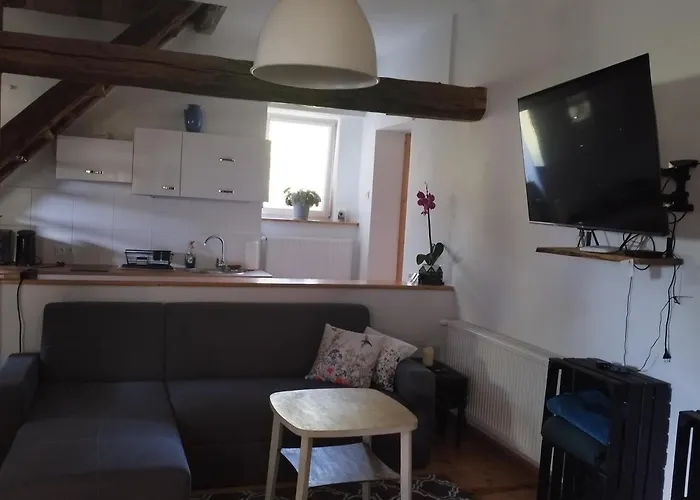 - Stara Stajnia - Na Krancu Swiata * Miłków