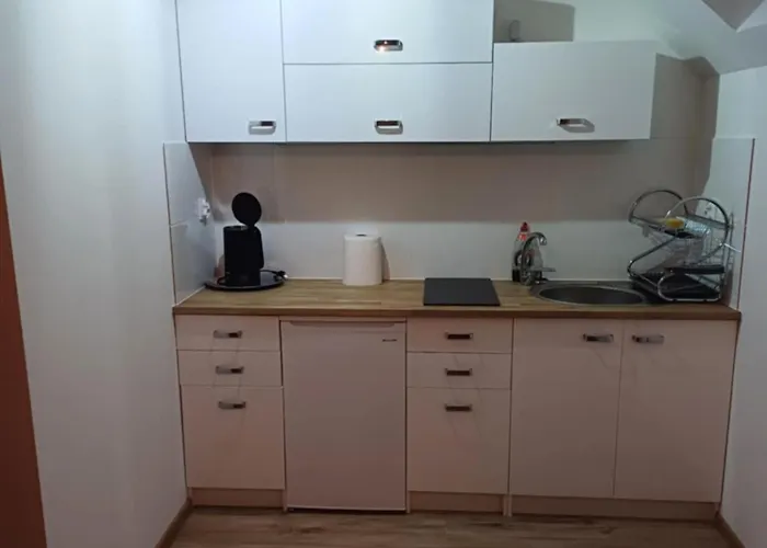 - Stara Stajnia - Na Krancu Swiata * Miłków