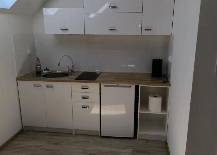 - Stara Stajnia - Na Krancu Swiata Landhuis